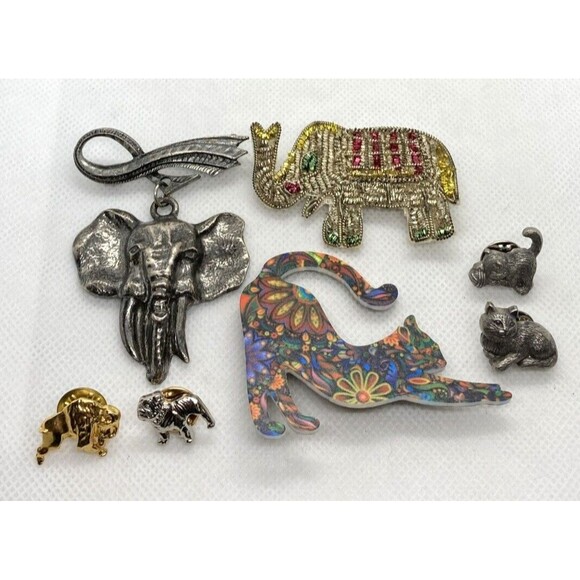 Vintage - Now Lot of (7) Brooch Pin Elephant Cat Dog Buffalo Fabric Silver Tone‎ - Picture 1 of 14